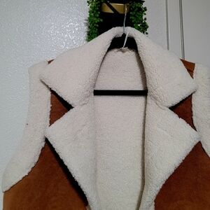 Brown, Sherpa vest